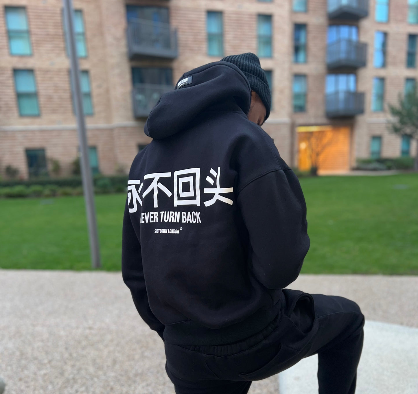 Never Turn Back - Oversized Hoodie